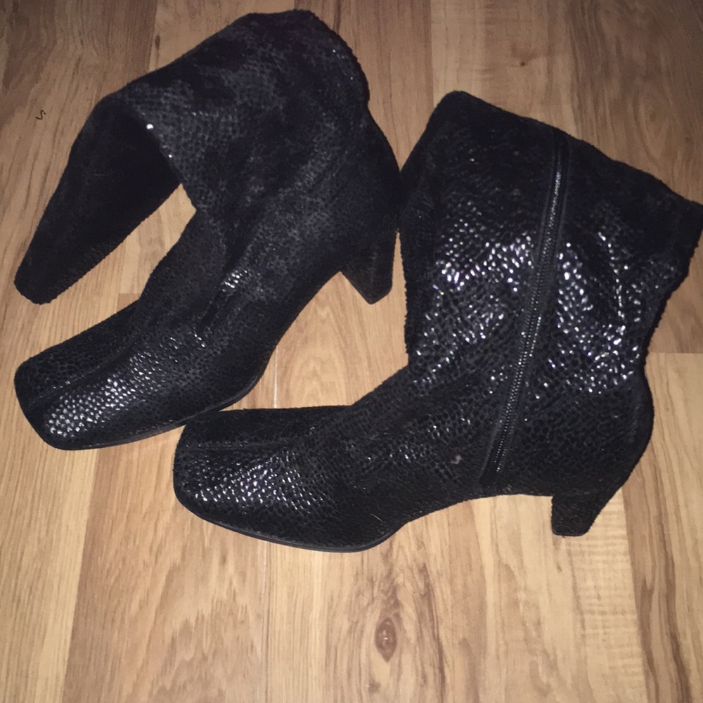Chinese Laundry Black Boots
